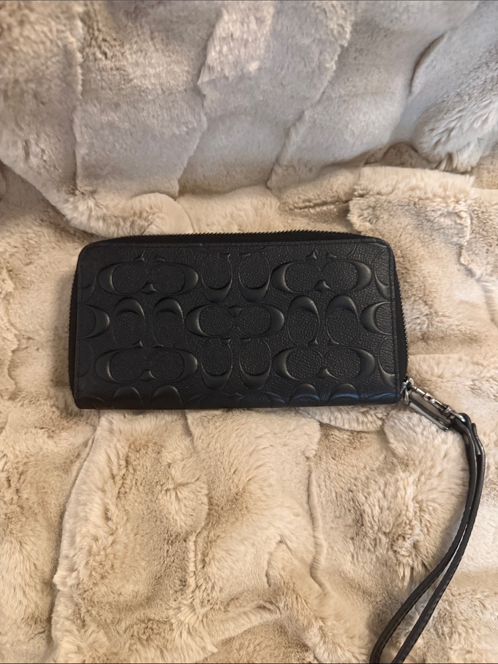 Coach Accordion Wallet In Signature Leather; Like New only used once